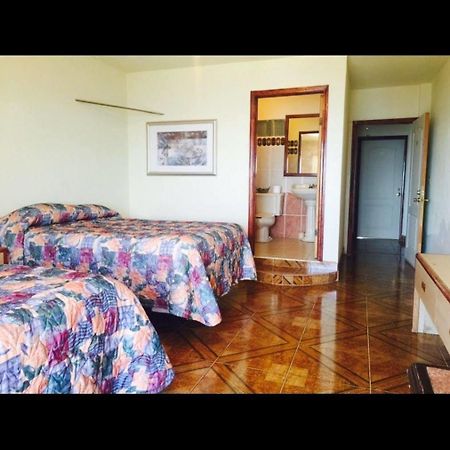 La Cueva Del Pirata Hotel Camalu Luaran gambar